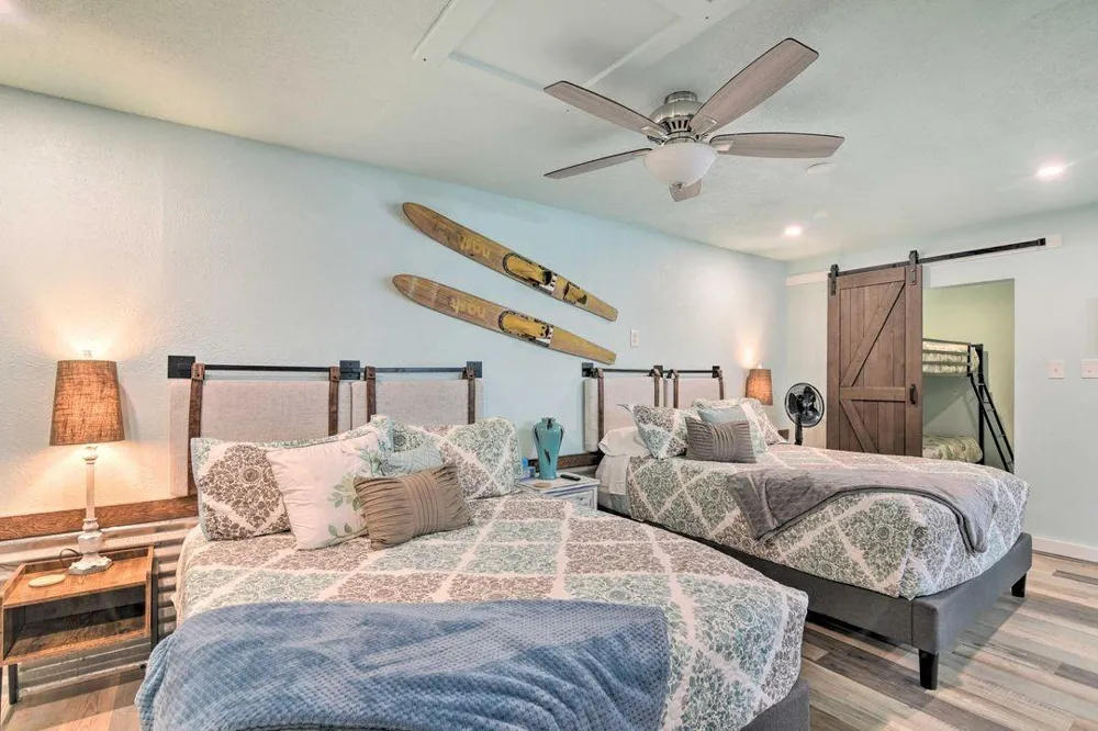3917 Avenue P 1/2 Galveston, TX 77550