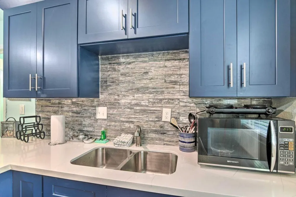 3917 Avenue P 1/2 Galveston, TX 77550