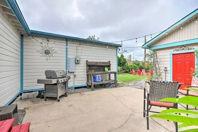 3917 Avenue P 1/2 Galveston, TX 77550