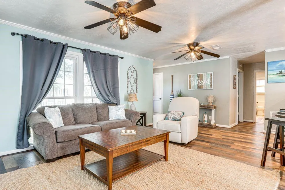3917 Avenue P 1/2 Galveston, TX 77550