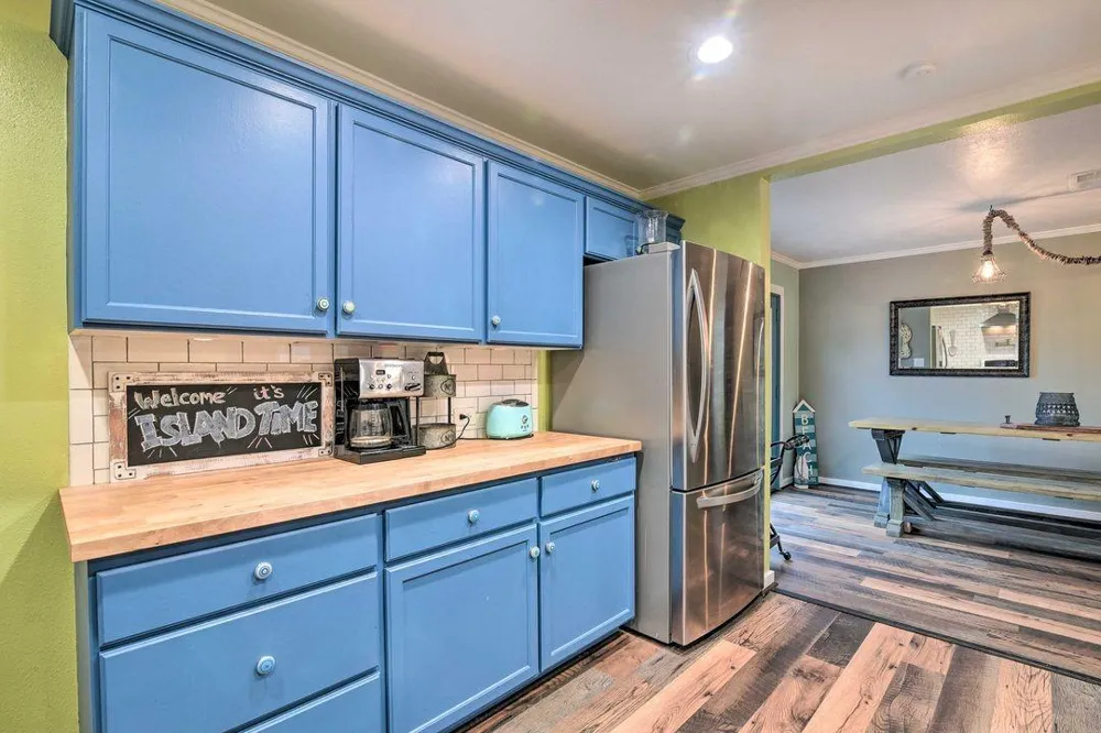 3917 Avenue P 1/2 Galveston, TX 77550