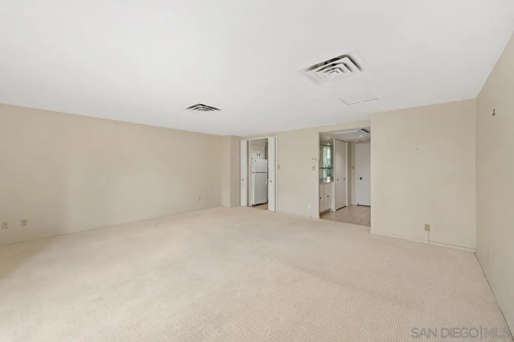 939 Coast BLVD #4H La Jolla, CA 92037