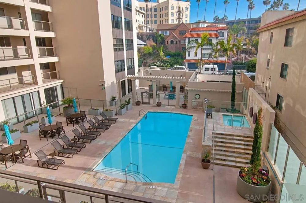 939 Coast BLVD #4H La Jolla, CA 92037