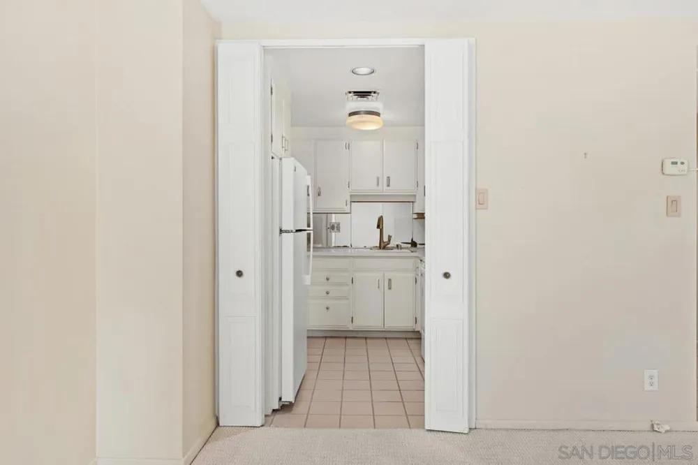 939 Coast BLVD #4H La Jolla, CA 92037