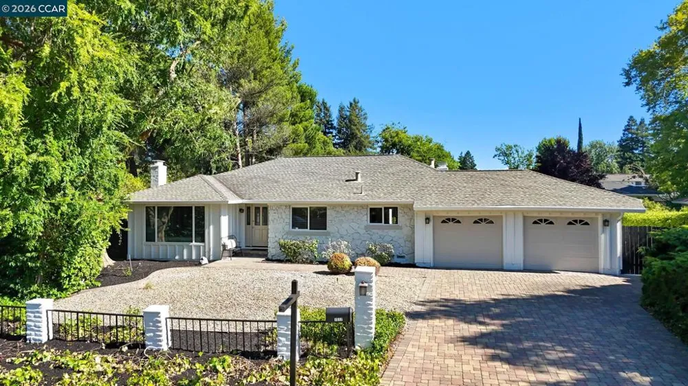 1517 Harlan Dr Danville, CA 94526