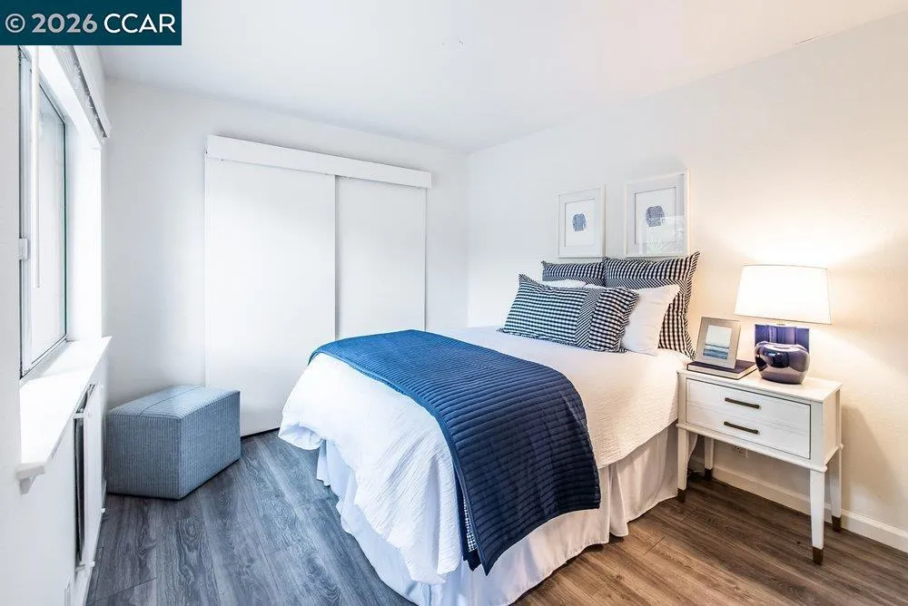 9 Valley Court Orinda, CA 94563