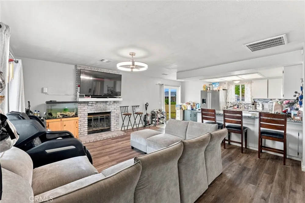 22889 Anoka Apple Valley, CA 92308
