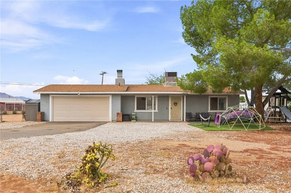 22889 Anoka Apple Valley, CA 92308