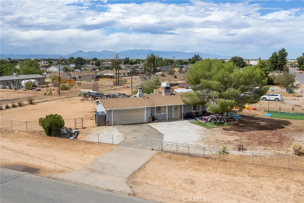 22889 Anoka Apple Valley, CA 92308