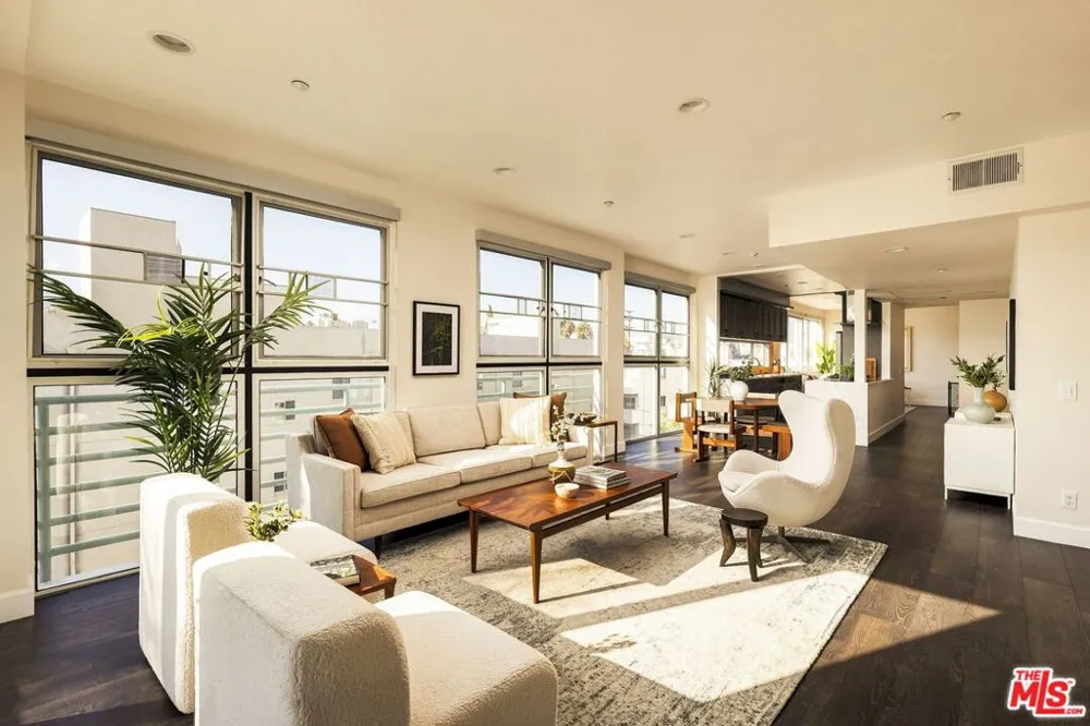 1932 Selby Avenue #401 Los Angeles, CA 90025