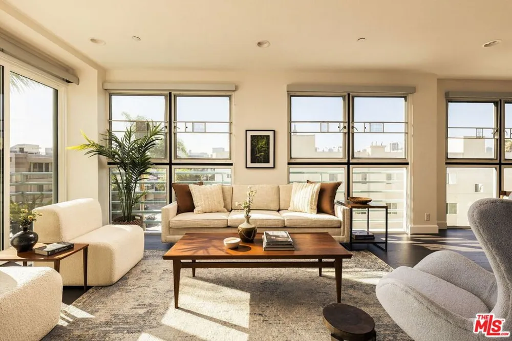 1932 Selby Avenue #401 Los Angeles, CA 90025