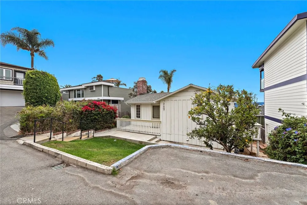 31907 Crestwood Place Laguna Beach, CA 92651
