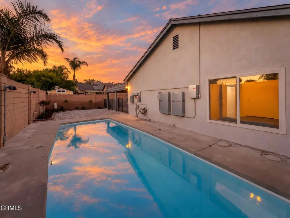 2717 Carlmont Place Simi Valley, CA 93065
