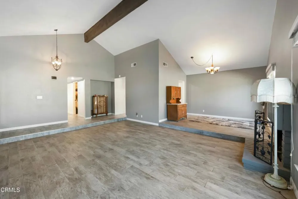 2717 Carlmont Place Simi Valley, CA 93065