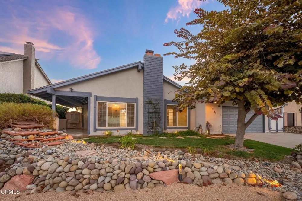 2717 Carlmont Place Simi Valley, CA 93065