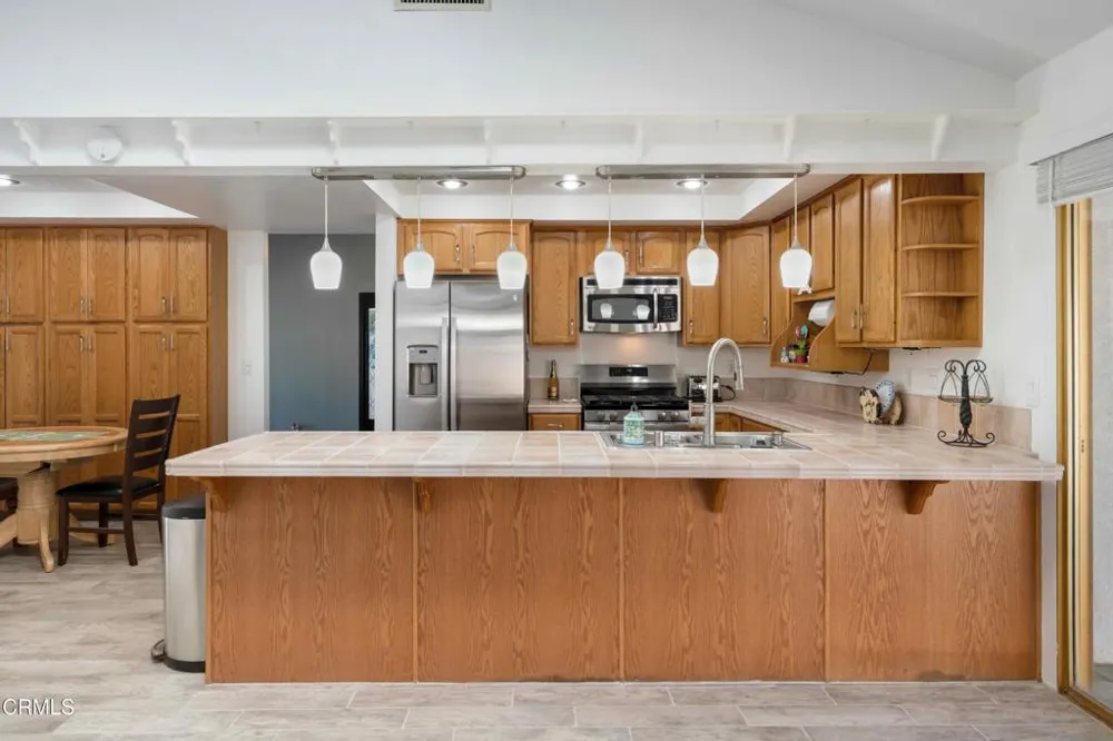2717 Carlmont Place Simi Valley, CA 93065