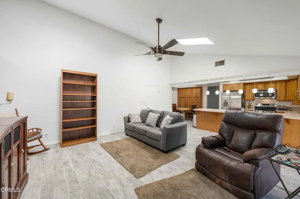 2717 Carlmont Place Simi Valley, CA 93065