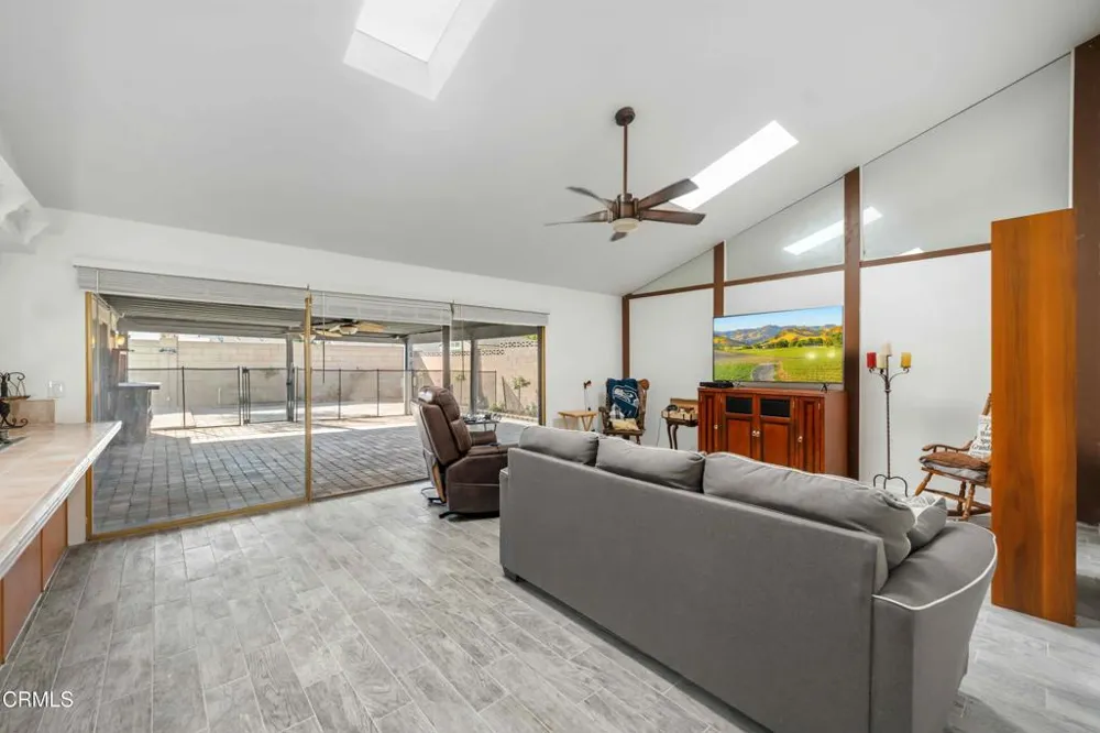 2717 Carlmont Place Simi Valley, CA 93065