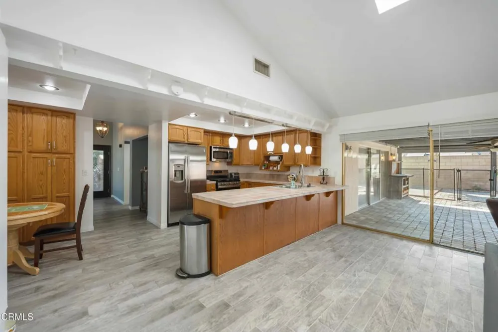 2717 Carlmont Place Simi Valley, CA 93065