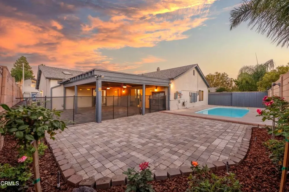 2717 Carlmont Place Simi Valley, CA 93065