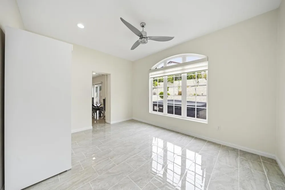 1242 Via Contessa San Marcos, CA 92069