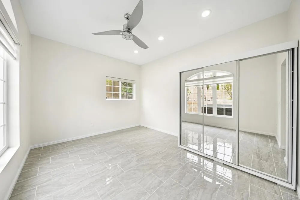 1242 Via Contessa San Marcos, CA 92069