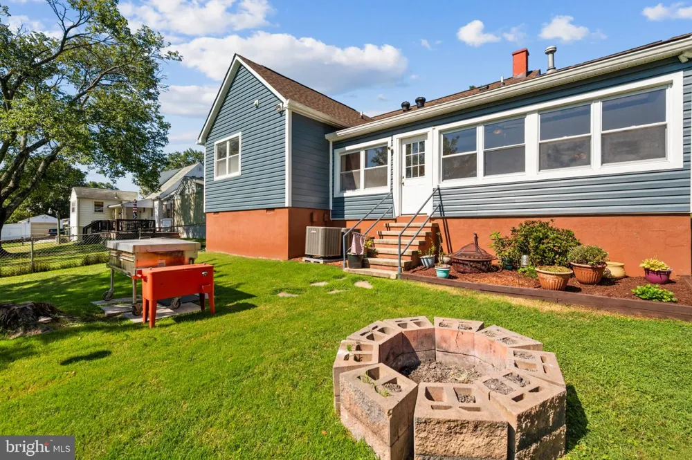 9209 BRYANT AVENUE Laurel, MD 20723