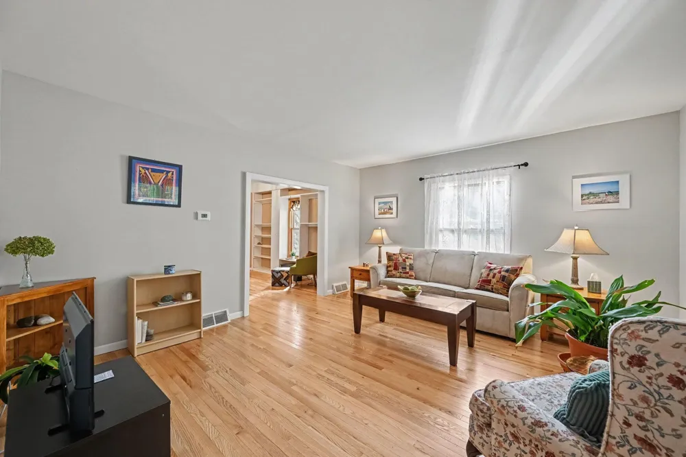 3473 La Salle Drive Ann Arbor, MI 48108