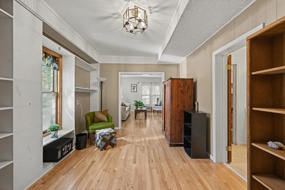 3473 La Salle Drive Ann Arbor, MI 48108