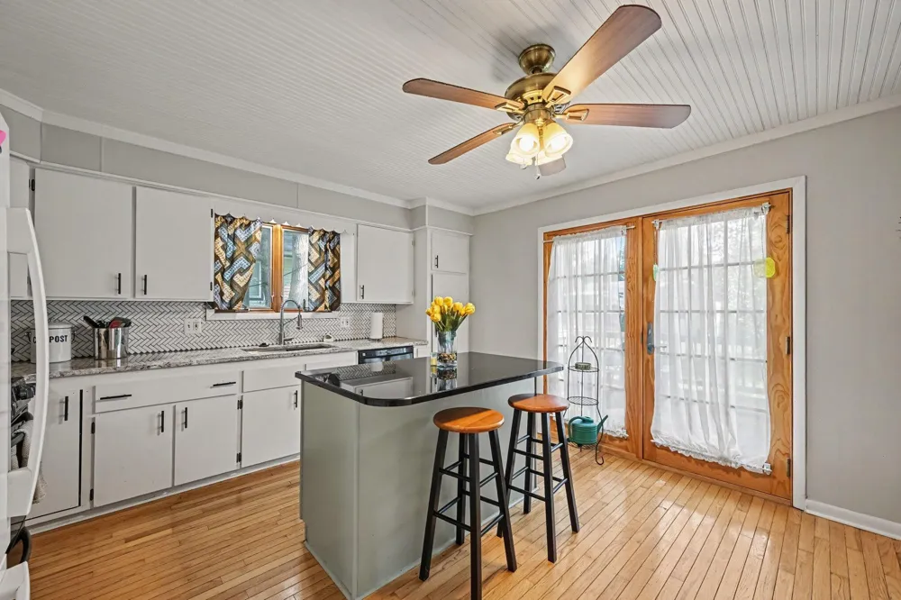 3473 La Salle Drive Ann Arbor, MI 48108