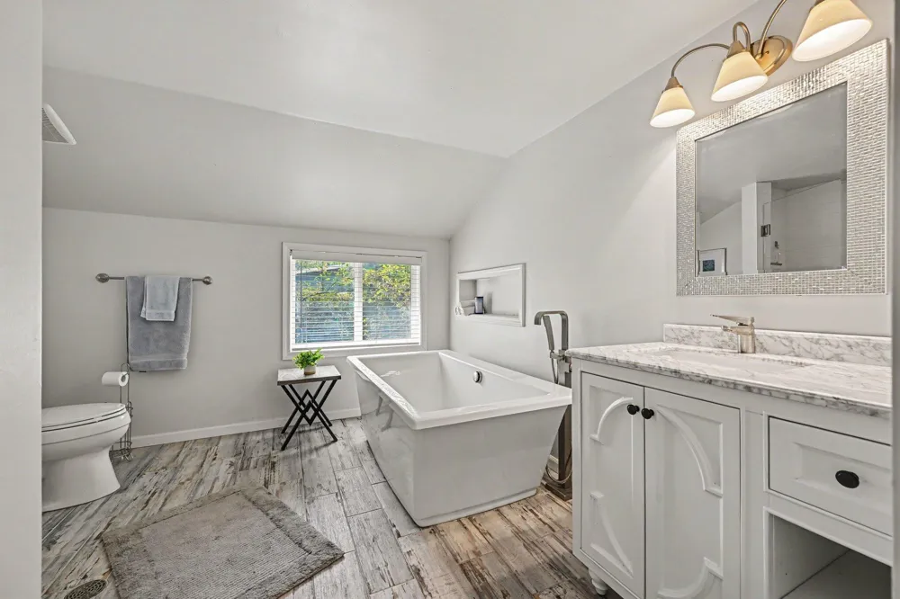 3473 La Salle Drive Ann Arbor, MI 48108