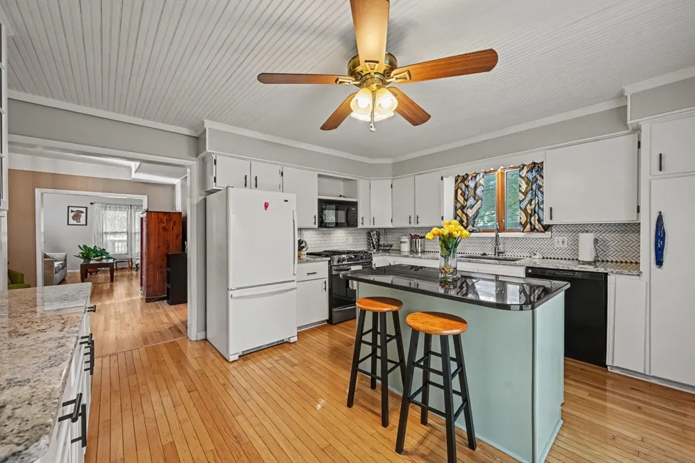 3473 La Salle Drive Ann Arbor, MI 48108