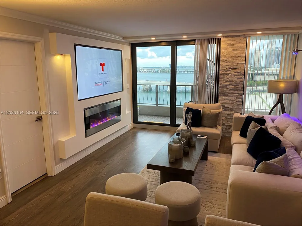 555 NE 15th St #12J Miami, FL 33132
