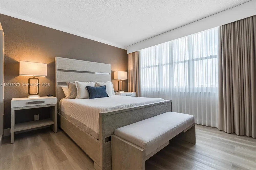 2501 S Ocean Dr #927 (available) Hollywood, FL 33019