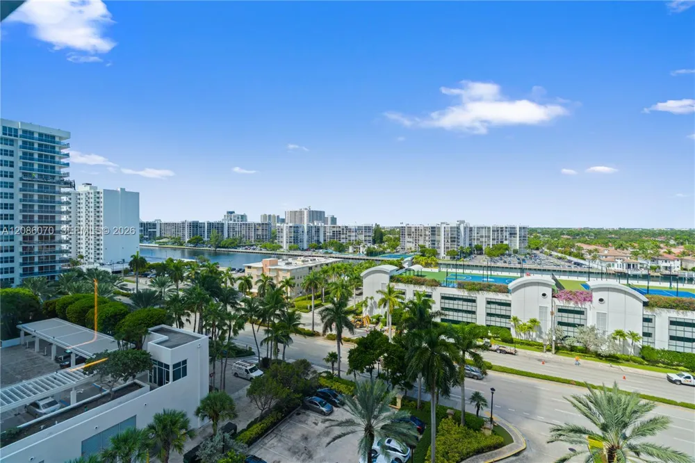 2501 S Ocean Dr #927 (available) Hollywood, FL 33019