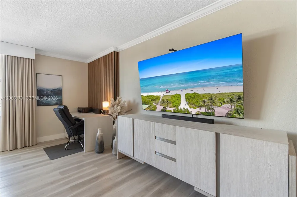 2501 S Ocean Dr #927 (available) Hollywood, FL 33019
