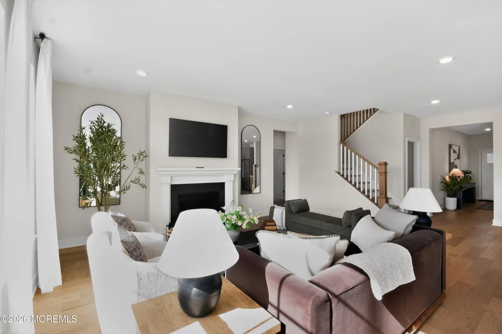 51 Iron Bridge Road Freehold, NJ 07728