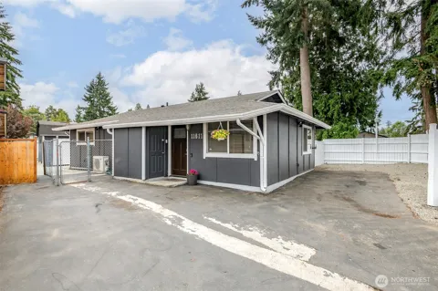 11811 SE 318th Place