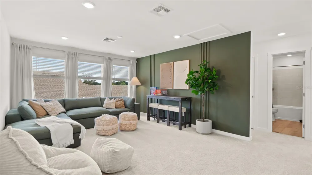 738 TUNDRA LOOP Groveland, FL 34736