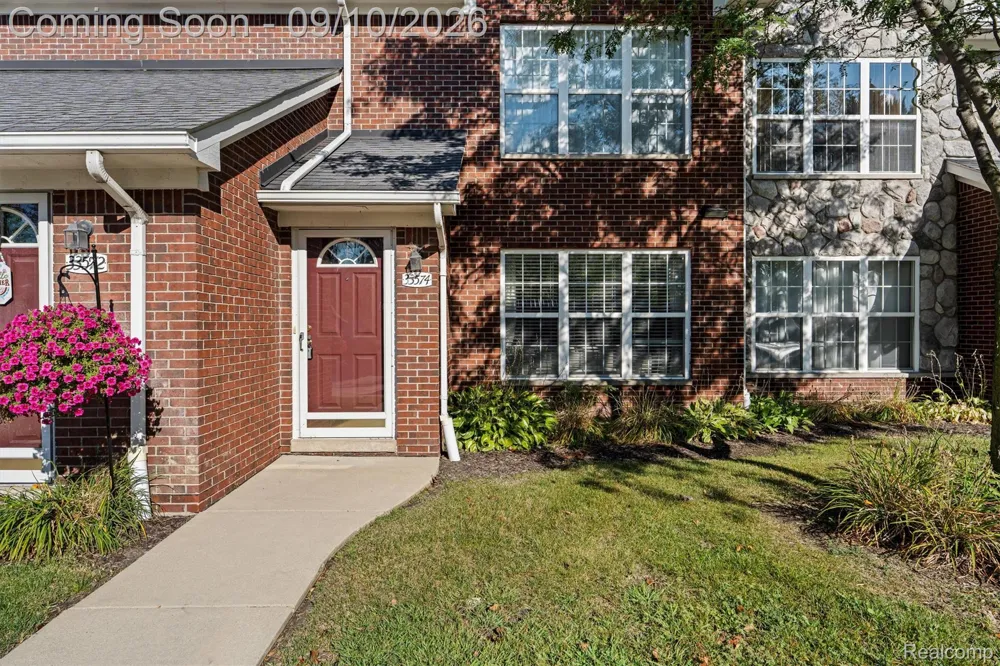 33574 Utica Road Fraser City, MI 48026