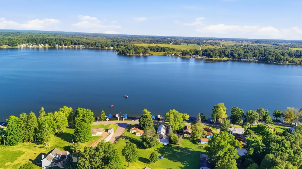 43 W Hickory Road Johnstown Township, MI 49017
