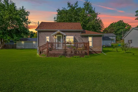 206 Bowman Street