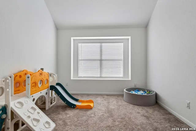 9351 Oxford Shire San Antonio, TX 78254