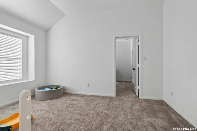 9351 Oxford Shire San Antonio, TX 78254