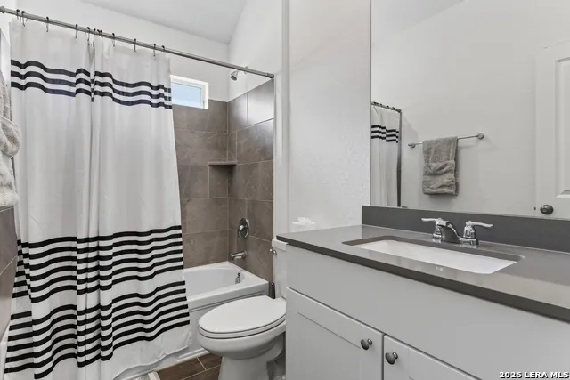 9351 Oxford Shire San Antonio, TX 78254