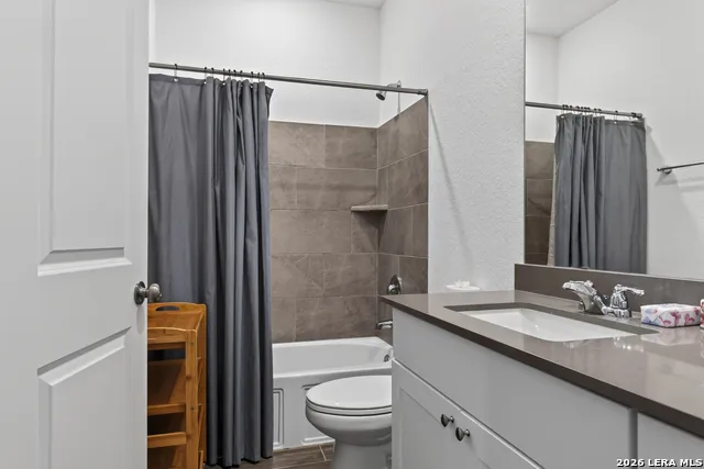 9351 Oxford Shire San Antonio, TX 78254