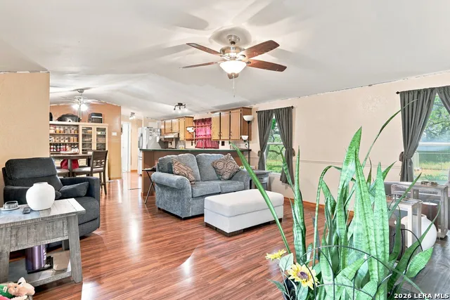 360 BRANDON WAY Poteet, TX 78065