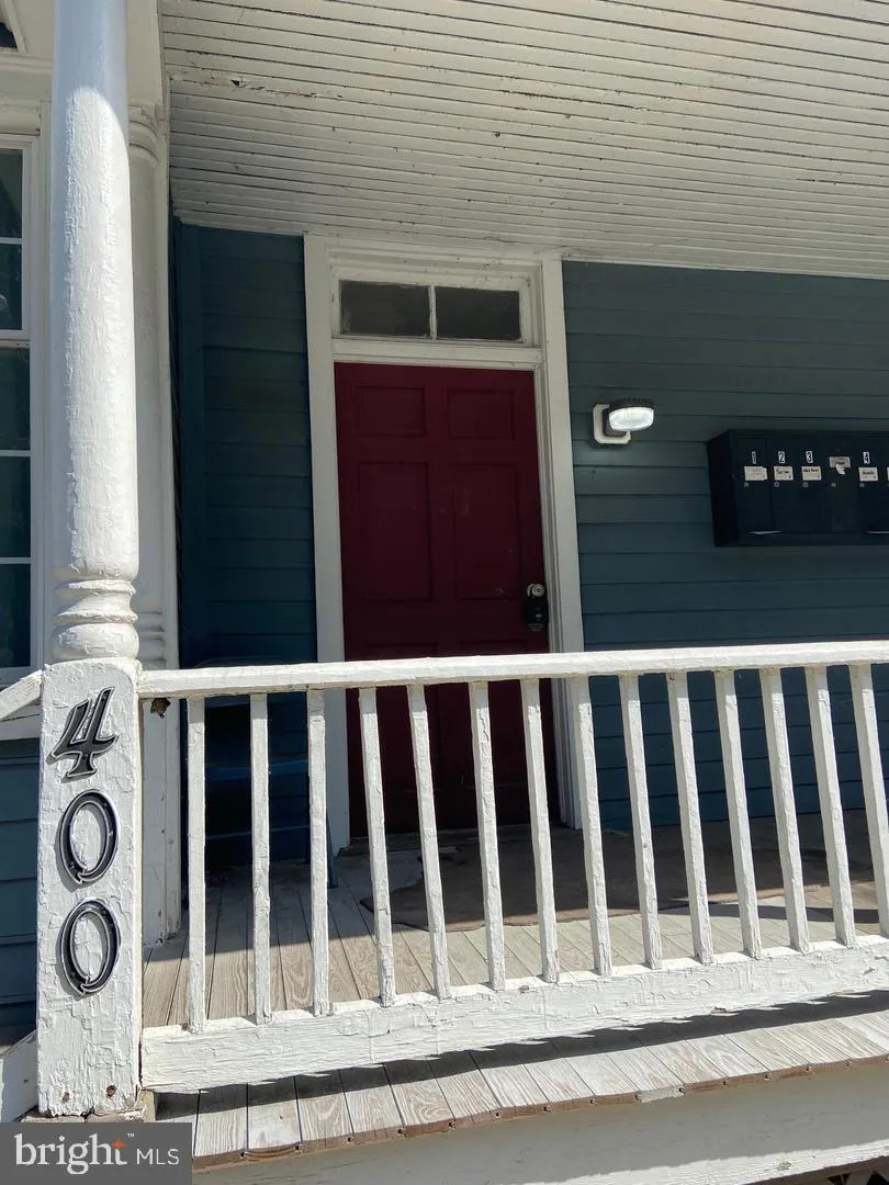 400 E WASHINGTON STREET E #5 Charles Town, WV 25414