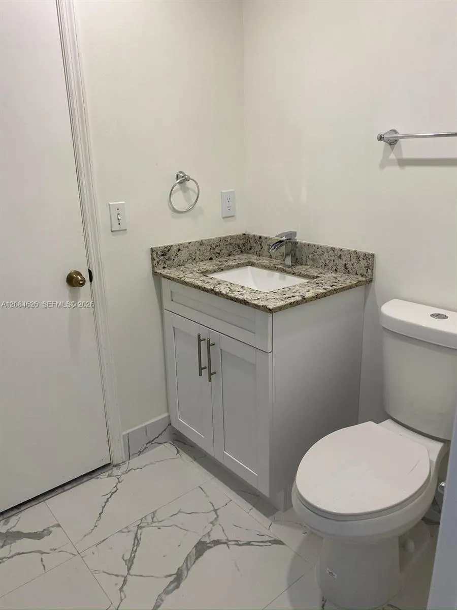 1888 Salerno Cir #1888 Weston, FL 33327
