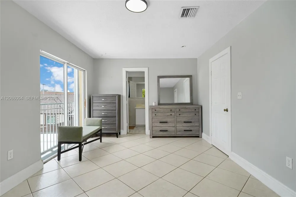 3891 SW 147th Ave #11 Miami, FL 33185